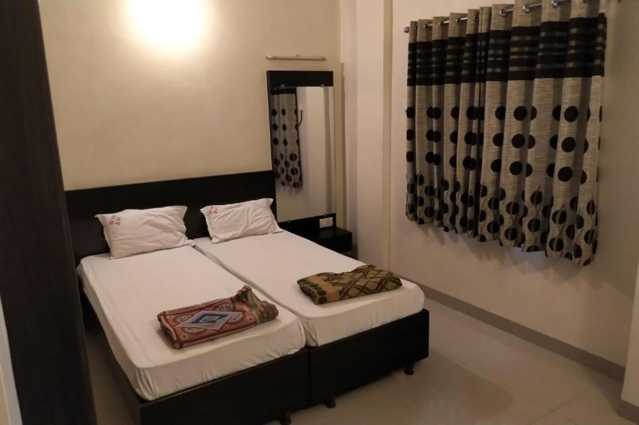 Hotel Rose Lodge Pune Extérieur photo